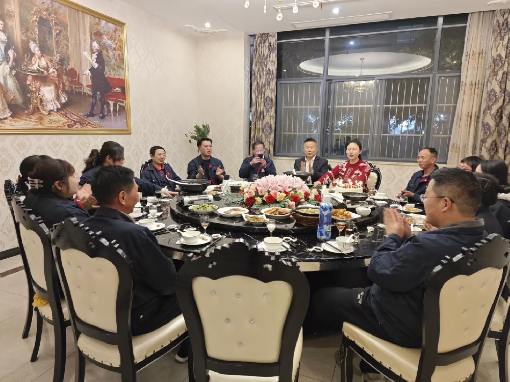 春启新程，喜乐同行 一一联亿机电3-4月员工生日会